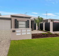 Michael's place Brand new unit close to Uni  CBD - Accommodation Coffs Harbour