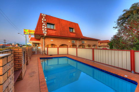 Midlands Motel - Accommodation Coffs Harbour 1