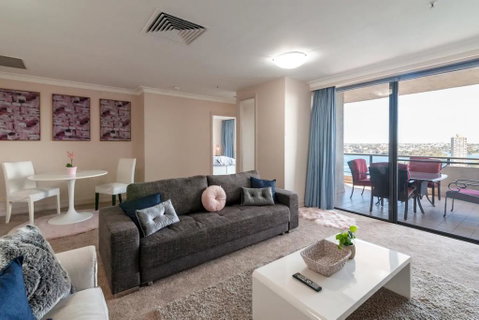 Milsons Point Apartment With Harbour Bridge Views - Accommodation Coffs Harbour 1