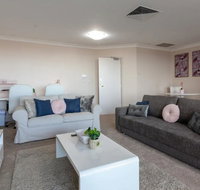 Milsons Point Apartment with Harbour Bridge Views - Accommodation Coffs Harbour