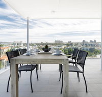 Minimalist Penthouse Condo with Skyline Vistas - Accommodation Coffs Harbour