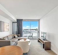 Modern Studio Apartment in Chatswood - Accommodation Coffs Harbour