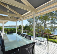 Morisset Bay Waterfront Views Lake House looking over Trinity Marina - Accommodation Coffs Harbour