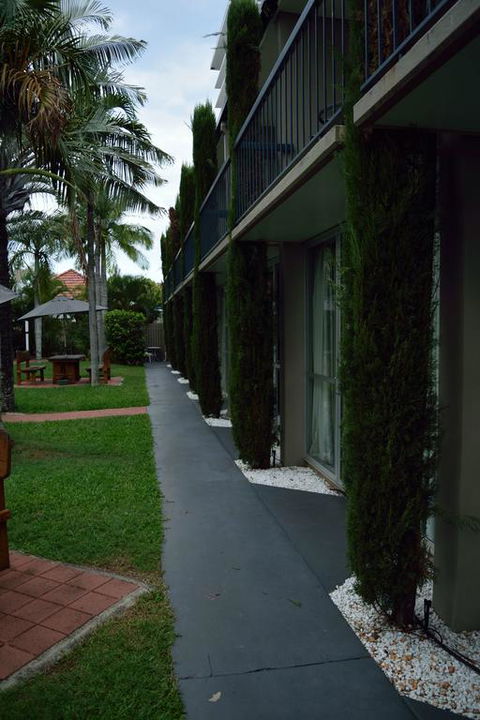 Motel 98 - Accommodation Coffs Harbour 3