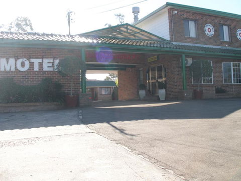 Mt Kuring-Gai Motel - Accommodation Coffs Harbour 1