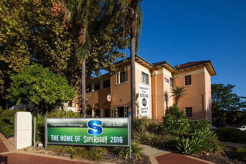 Captain Stirling Hotel - Accommodation Coffs Harbour 4