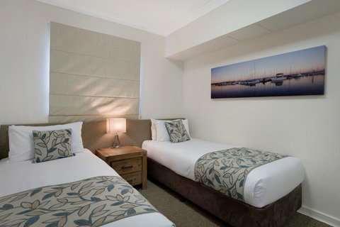 Broadwater Resort Como - Accommodation Coffs Harbour 2