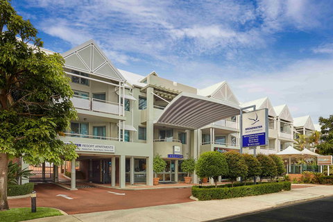 Broadwater Resort Como - Accommodation Coffs Harbour 0