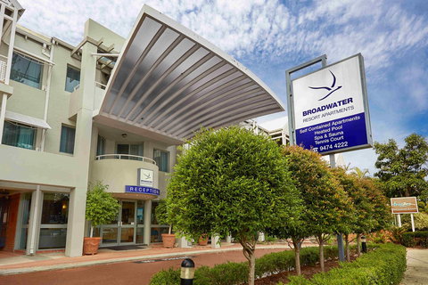 Broadwater Resort Como - Accommodation Coffs Harbour 4