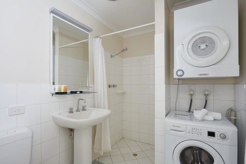 Broadwater Resort Como - Accommodation Coffs Harbour 8