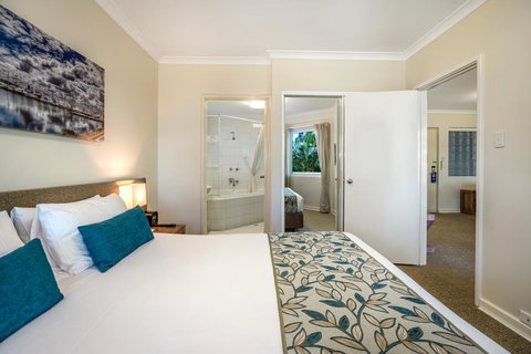 Broadwater Resort Como - Accommodation Coffs Harbour 3