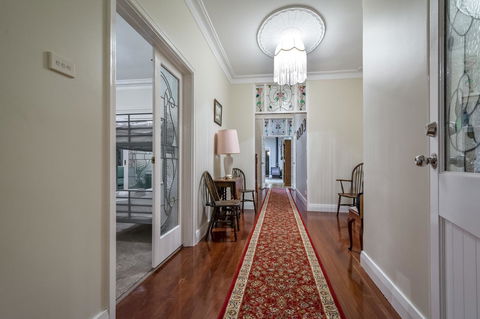 Serpentine Rose - Accommodation Coffs Harbour 2