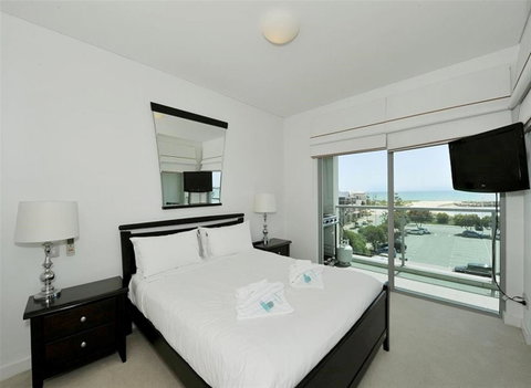 Nautica Residences Mandurah - Accommodation Coffs Harbour 11