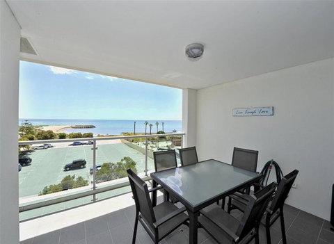 Nautica Residences Mandurah - Accommodation Coffs Harbour 5