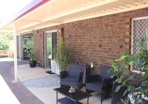 Jacaranda Hideaway Bed & Breakfast - Accommodation Coffs Harbour 12