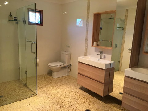 Swan Valley Sisters - Accommodation Coffs Harbour 1