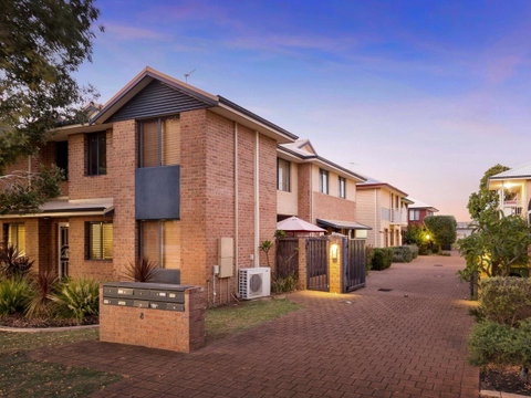 Cooper Street - Accommodation Coffs Harbour 39