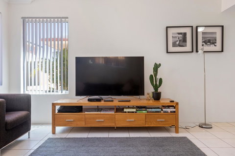 Cooper Street - Accommodation Coffs Harbour 2
