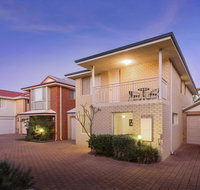 Cooper Street - Accommodation Coffs Harbour