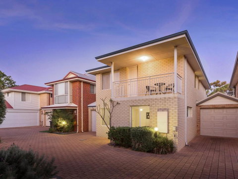 Cooper Street - Accommodation Coffs Harbour 0