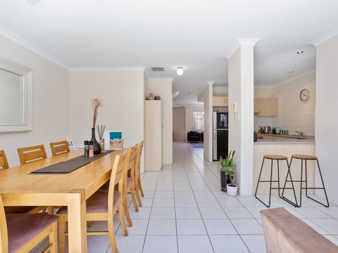 Cooper Street - Accommodation Coffs Harbour 34