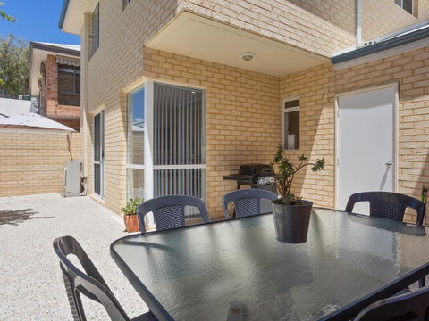 Cooper Street - Accommodation Coffs Harbour 38