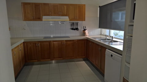 Waterside Canal Dreams - Accommodation Coffs Harbour 8