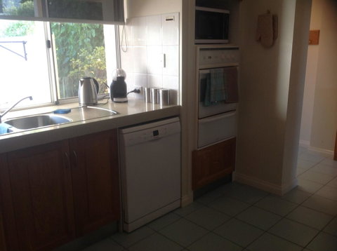 Waterside Canal Dreams - Accommodation Coffs Harbour 35