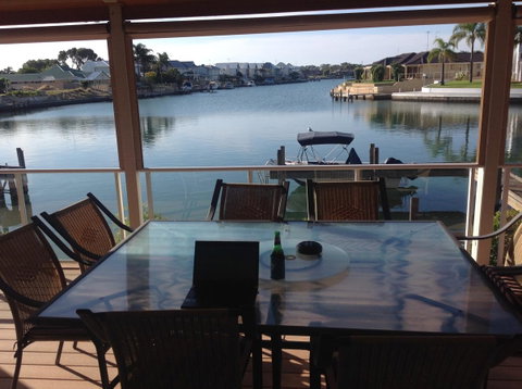 Waterside Canal Dreams - Accommodation Coffs Harbour 31