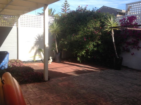 Waterside Canal Dreams - Accommodation Coffs Harbour 16