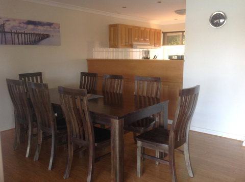 Waterside Canal Dreams - Accommodation Coffs Harbour 12