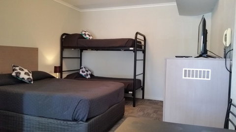 Mandurah Foreshore Motel - Accommodation Coffs Harbour 1