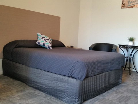 Mandurah Foreshore Motel - Accommodation Coffs Harbour 2
