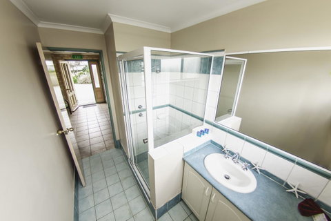 Esperance Foreshore Apartments - Accommodation Coffs Harbour 37