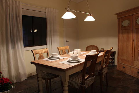 Bickley Valley Cottage - Accommodation Coffs Harbour 0
