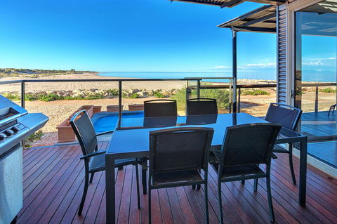 Mantarays Ningaloo Beach Resort - Accommodation Coffs Harbour 6