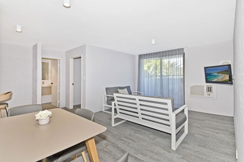 Atrium Hotel Mandurah - Accommodation Coffs Harbour 25