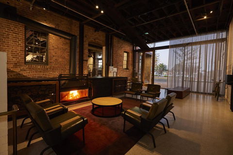 The Premier Mill Hotel - Accommodation Coffs Harbour 0