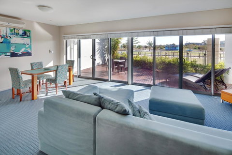 Seashells Mandurah - Accommodation Coffs Harbour 9