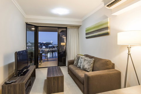 Dolphin Quay Apartments - Accommodation Coffs Harbour 20