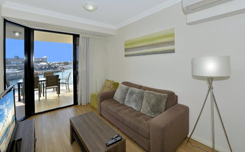 Dolphin Quay Apartments - Accommodation Coffs Harbour 3