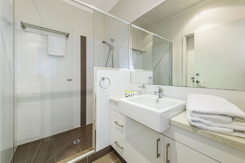 Dolphin Quay Apartments - Accommodation Coffs Harbour 42