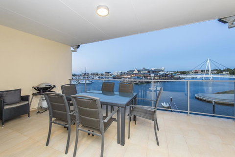 Dolphin Quay Apartments - Accommodation Coffs Harbour 22