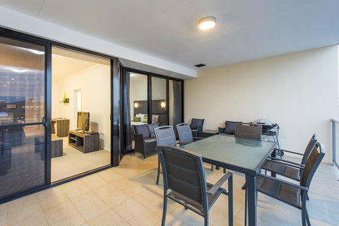 Dolphin Quay Apartments - Accommodation Coffs Harbour 37