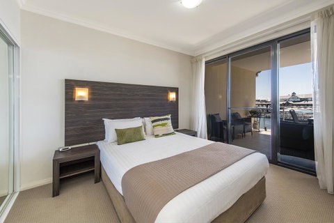 Dolphin Quay Apartments - Accommodation Coffs Harbour 30