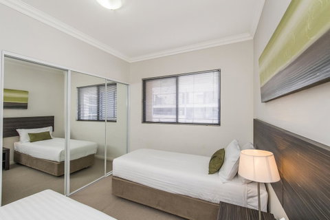 Dolphin Quay Apartments - Accommodation Coffs Harbour 41