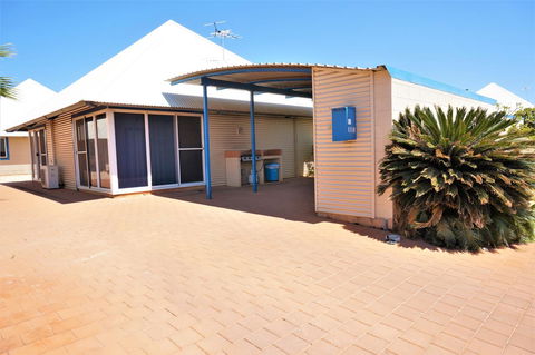 Osprey Holiday Village Unit 118 - Accommodation Coffs Harbour 1