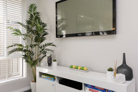 Perth Comfy Stays - Accommodation Coffs Harbour 1