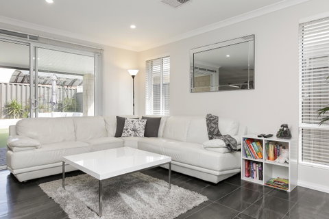 Perth Comfy Stays - Accommodation Coffs Harbour 5