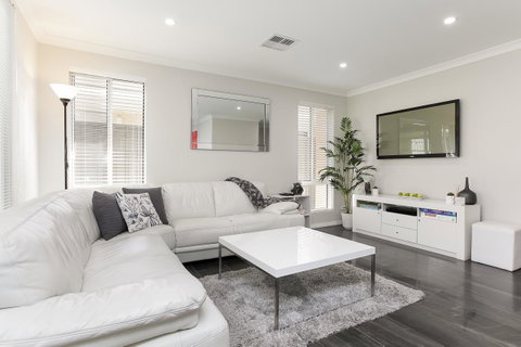 Perth Comfy Stays - Accommodation Coffs Harbour 0